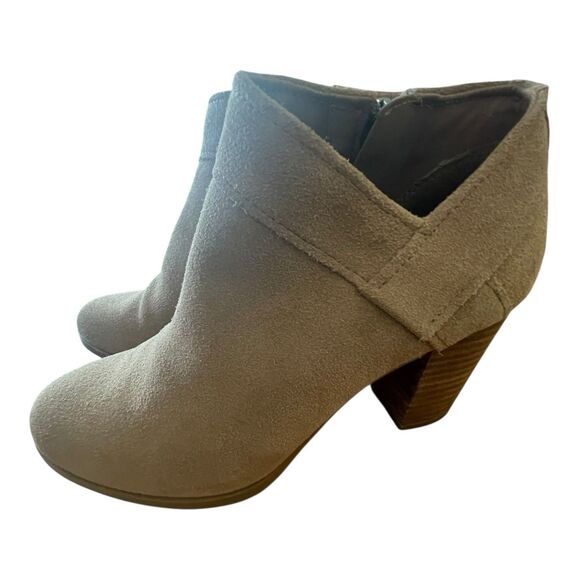 Koolaburra by UGG Women's Size 7 Amalea Ankle Boots Tan Suede Bootie Career Work - Picture 4 of 10